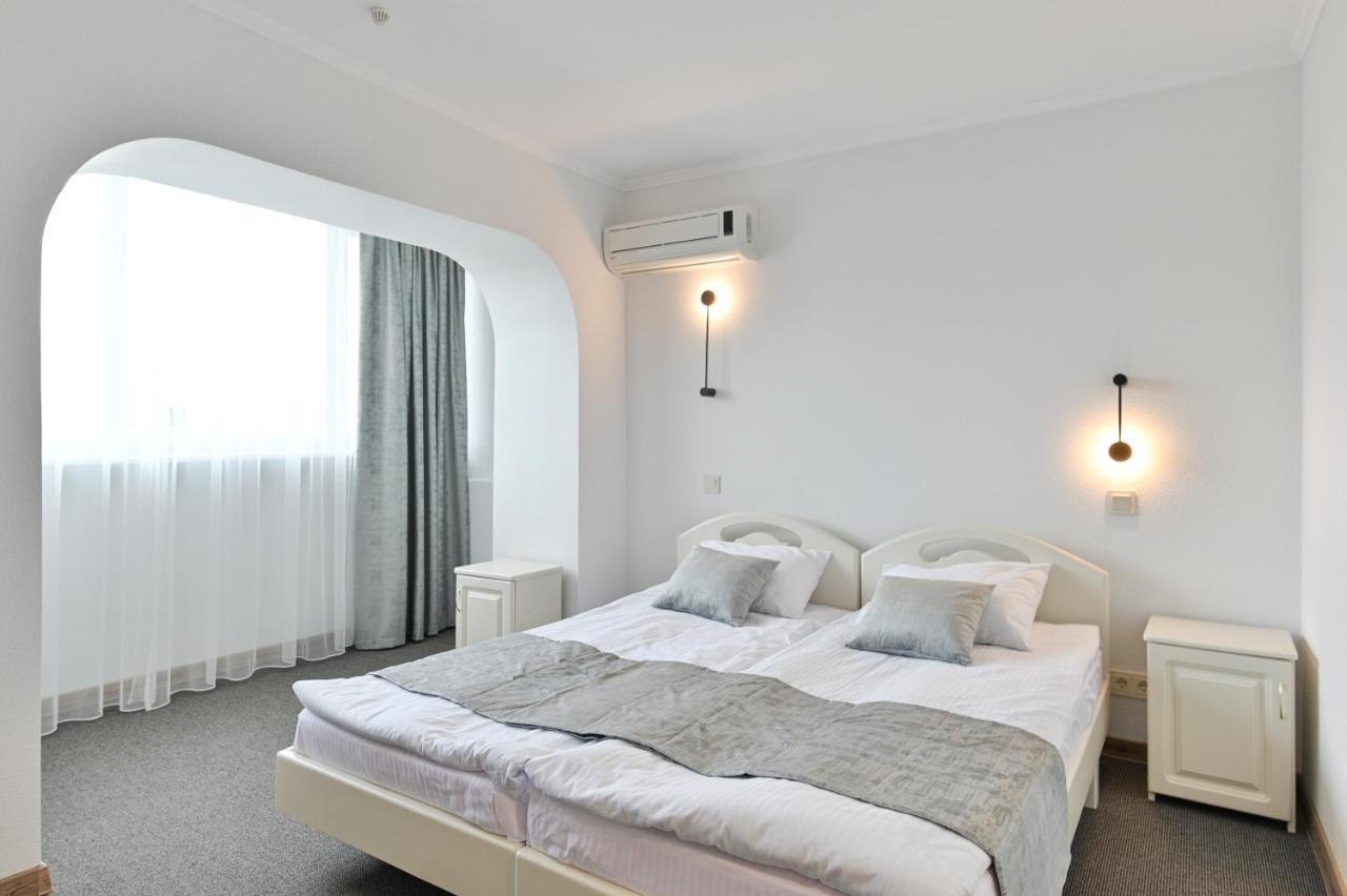 Makis Hotel Spa Poddubtsy Εξωτερικό φωτογραφία
